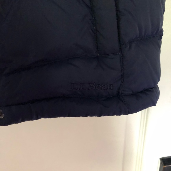 LL Bean Navy Vest *new condition* - Picture 8 of 8